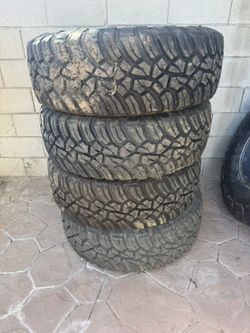 37x12.5R17 General Grabber X3 Tires 