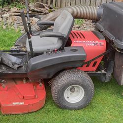 Gravely Zero Turn Riding Lawn Mower