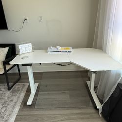 L-shaped Electric Standing Desk, 55 Inches