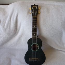 UK-21 BLACK Matte Soprano Ukulele