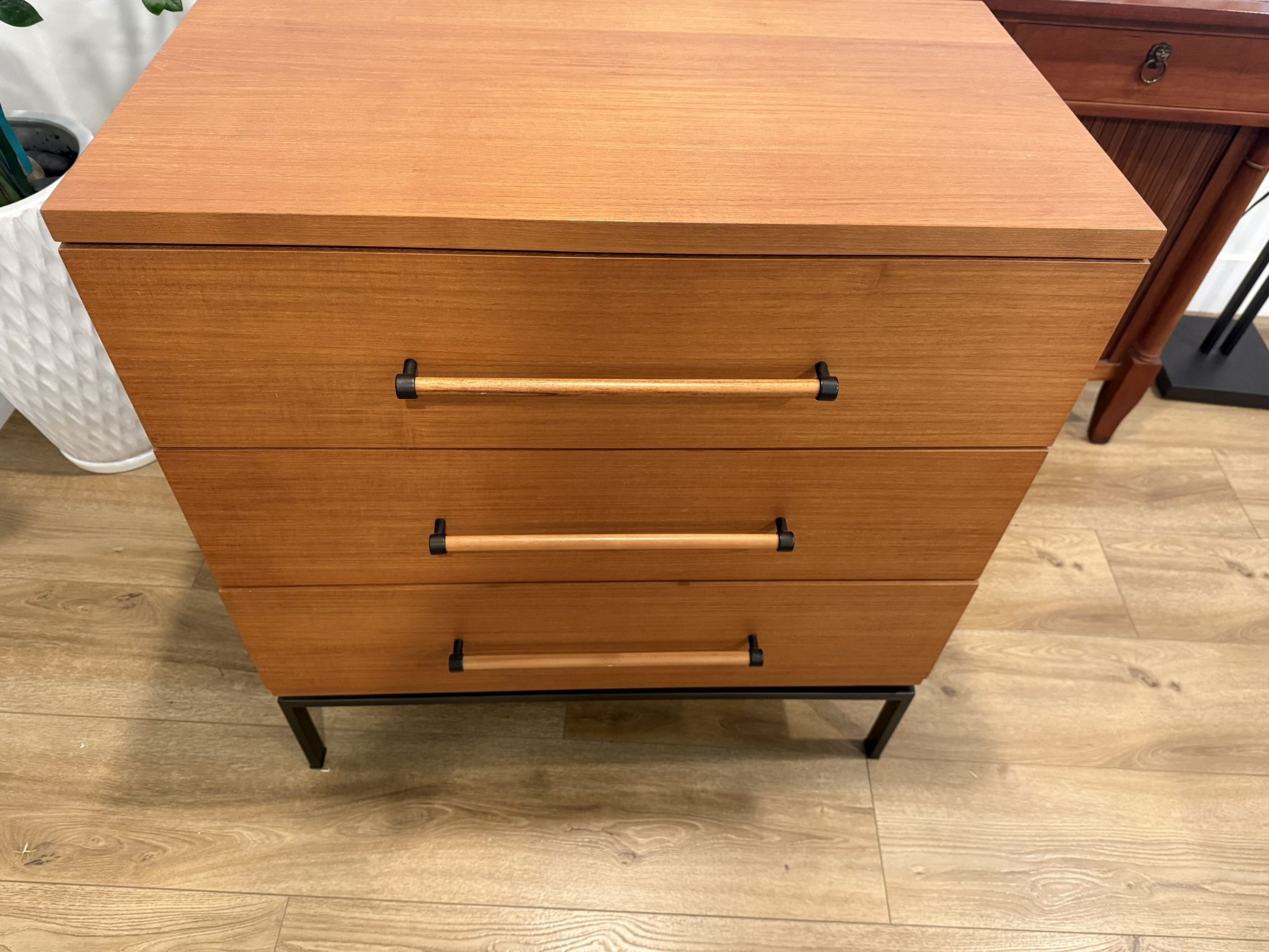 Wood Dresser Great Condition