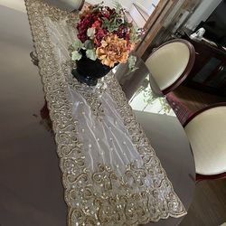 Beautiful table runner