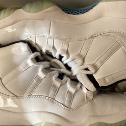 Retro 11 Legend Blues Size 9