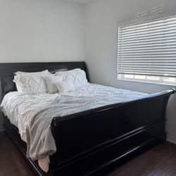King Bedroom Set $850