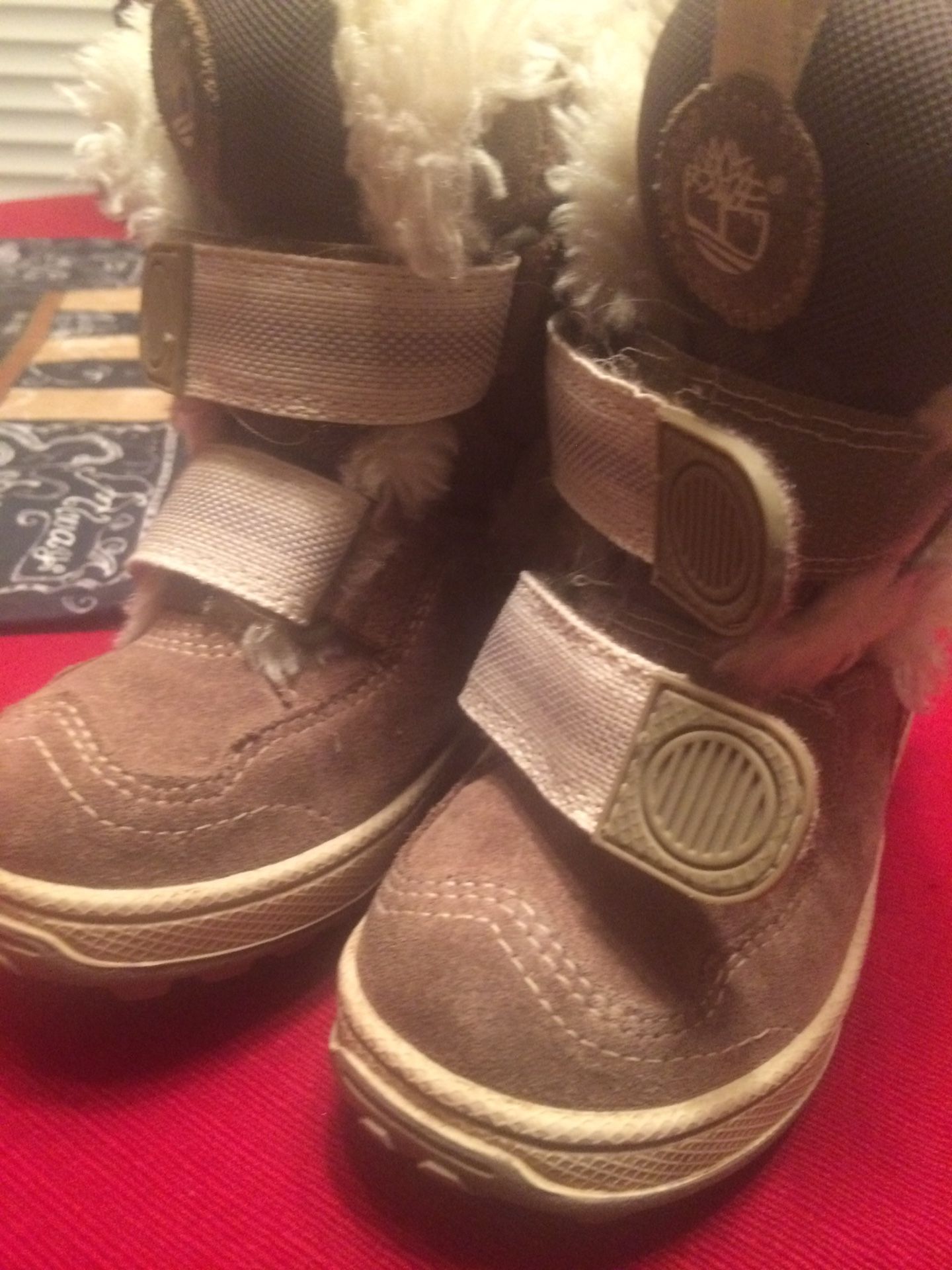 Adorable suede & shearling toddler boots (4)