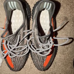 Yeezy Size 8 men VNDS