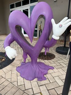 Decor Purple Heart 39"W x 24"D x 48"H