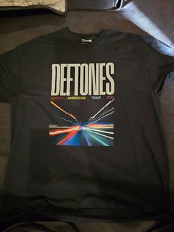 Deftones tour tshirt