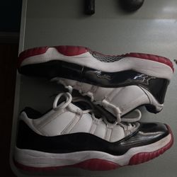 Nike Air Jordan 11 Retro Low Concord Bred US 12