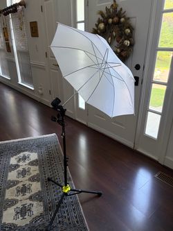 Pro Photography Lighting Translucent Umbrella w/Light Bulb Socket & Tripod Stand