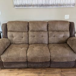 Bob’s Navigator Recliner Sofa