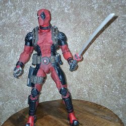 18" Deadpool Action Figure

