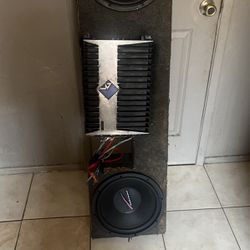 Rock Four Amplifier With Two 500 W Speakers