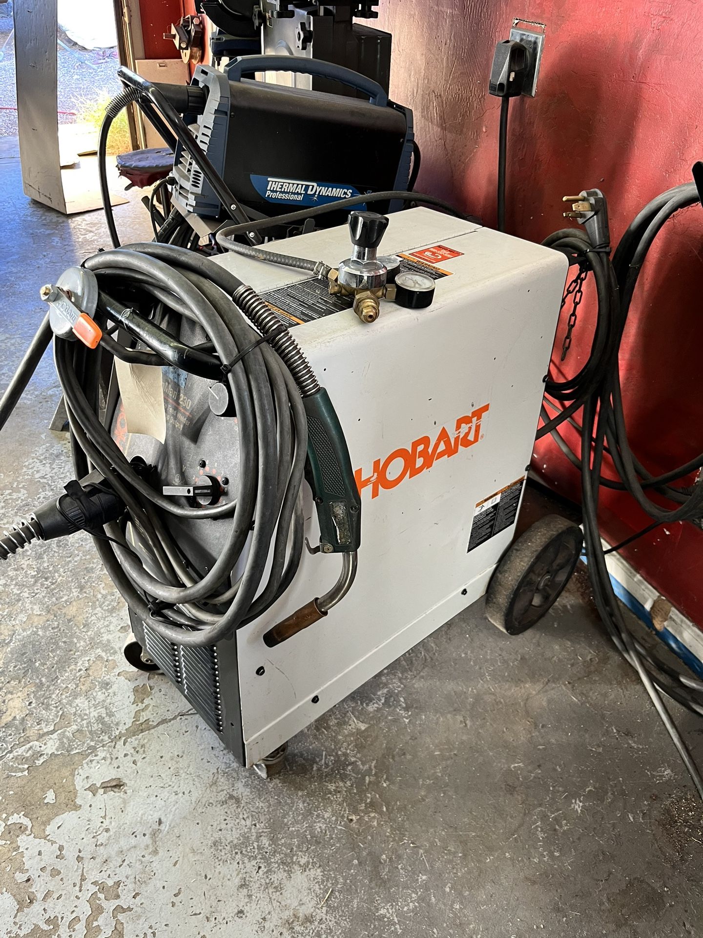 Hobart MIG Ironman 230