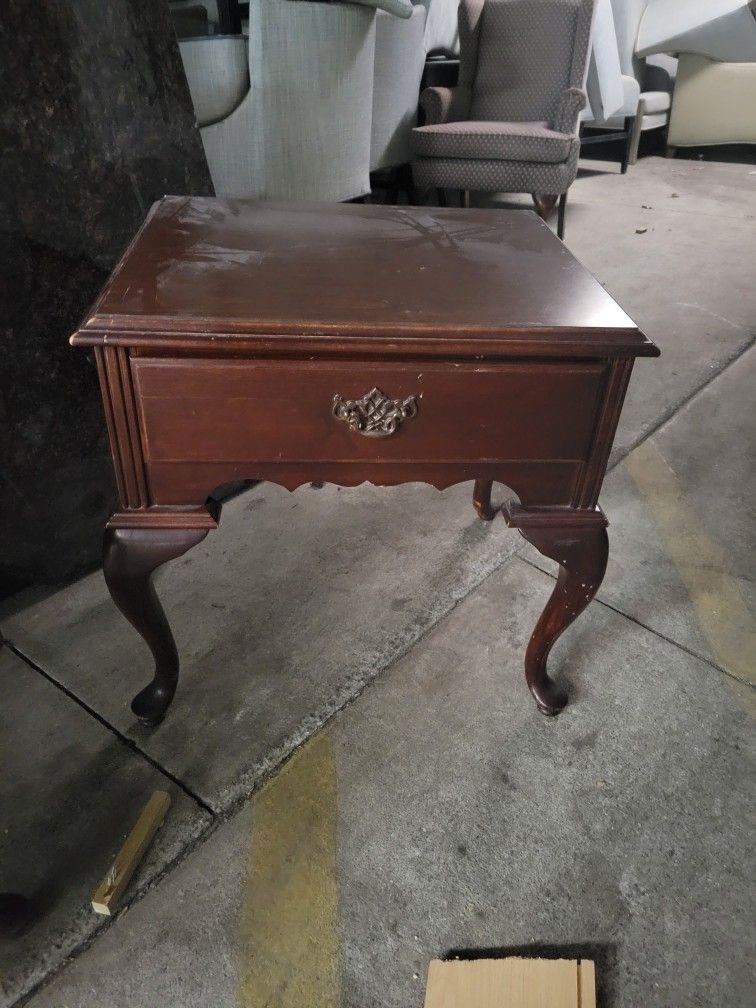 2 Night Stands N Coffee Table