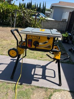 Dewalt 10in Table Saw With Stand NO FENCE NO ACCESSORIES
