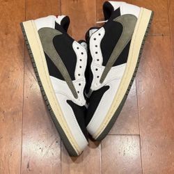 Travis Scott Jordan 1’s