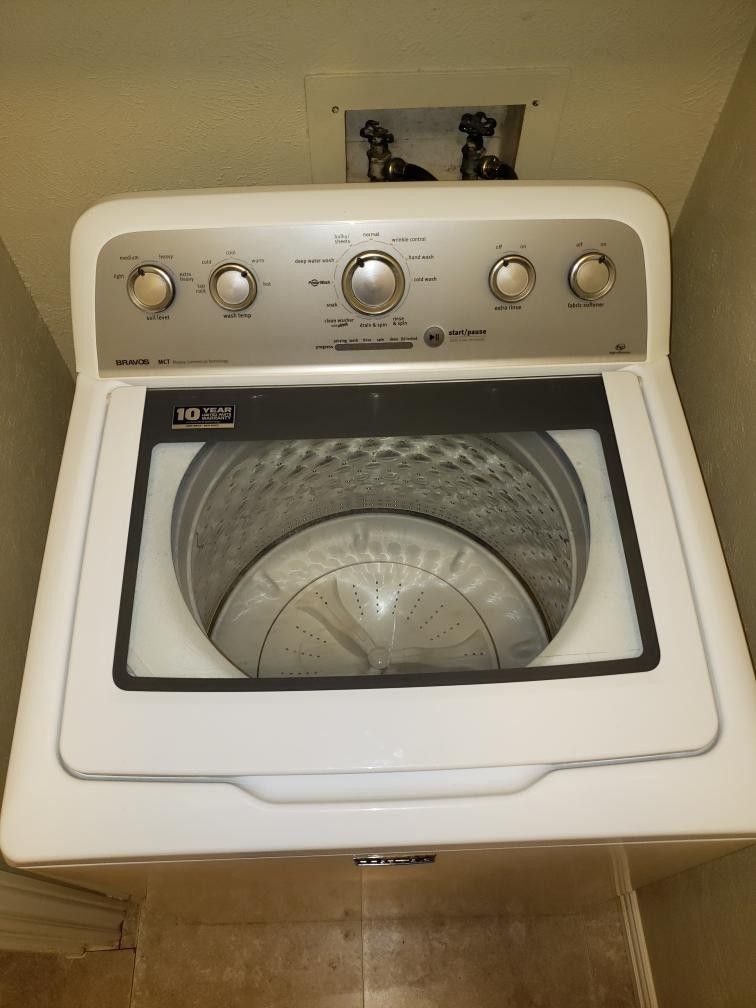 Maytag Washer/ G E Dryer 4.7 Capacity