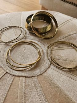 Bracelets, bangle. Lot of 10