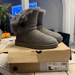 Women’s Uggs 