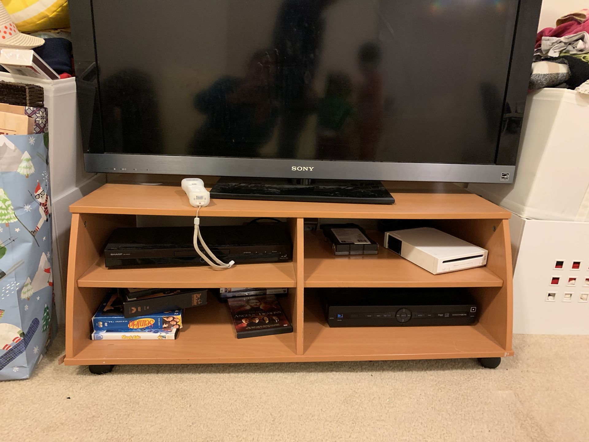 Tv stand