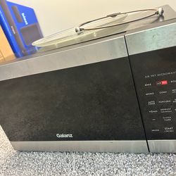 Microwave + Air Fryer + Toaster - Complete Kitchen Bundle - Moving Urgent Sale (Price Negotiable)