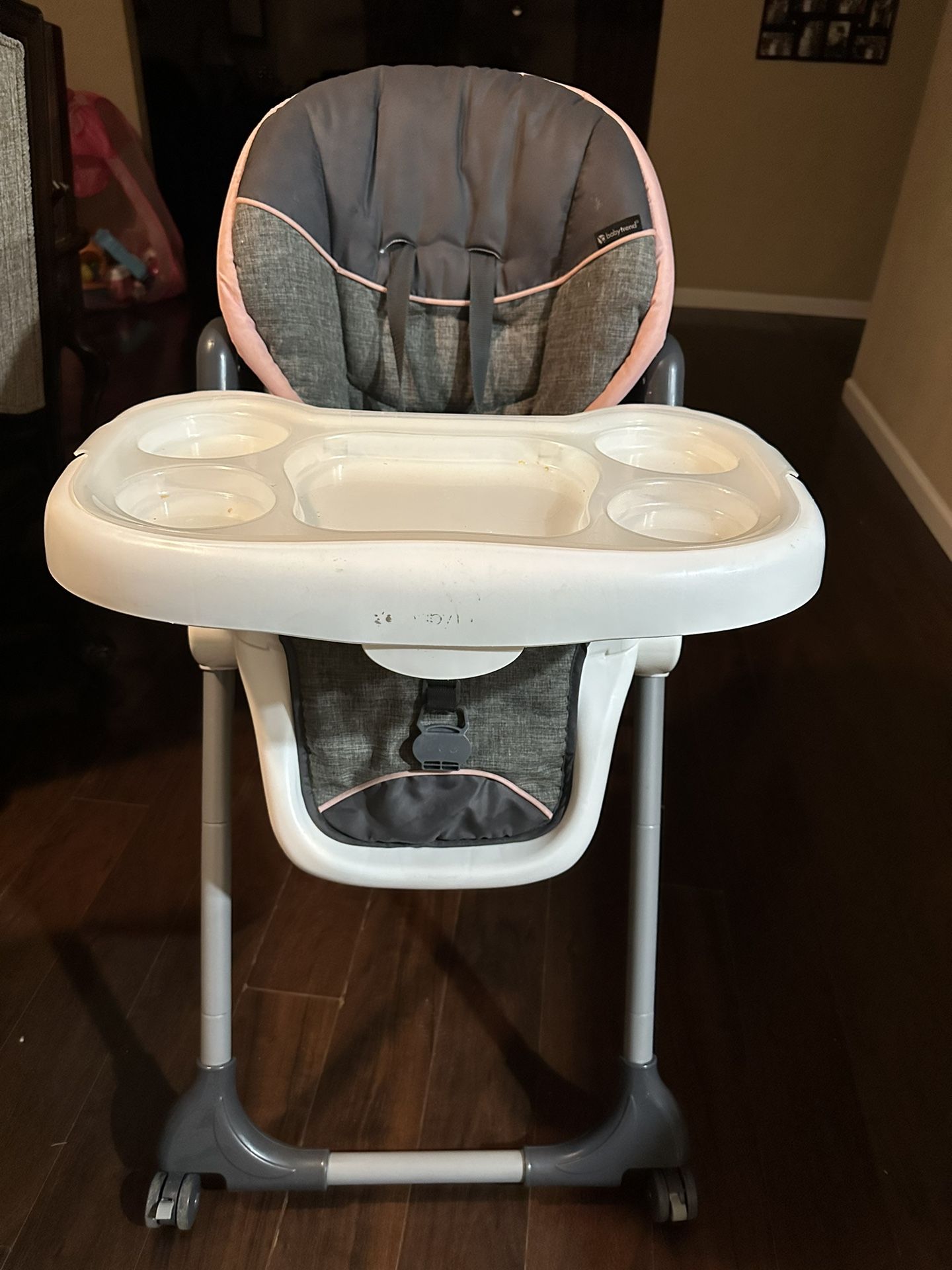 Baby Trend 3 in 1 High chair Starlight Pink 