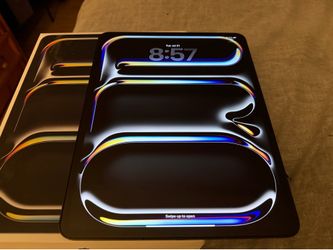 iPad Pro 13 in M5 model 256 gig