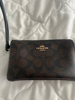 Wristlet