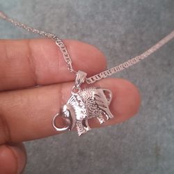 Elephant Pendant Necklace 