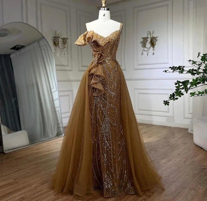 One- Shoulder Dress