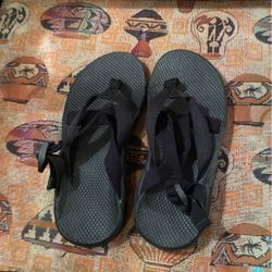 Mens Chacos Size9