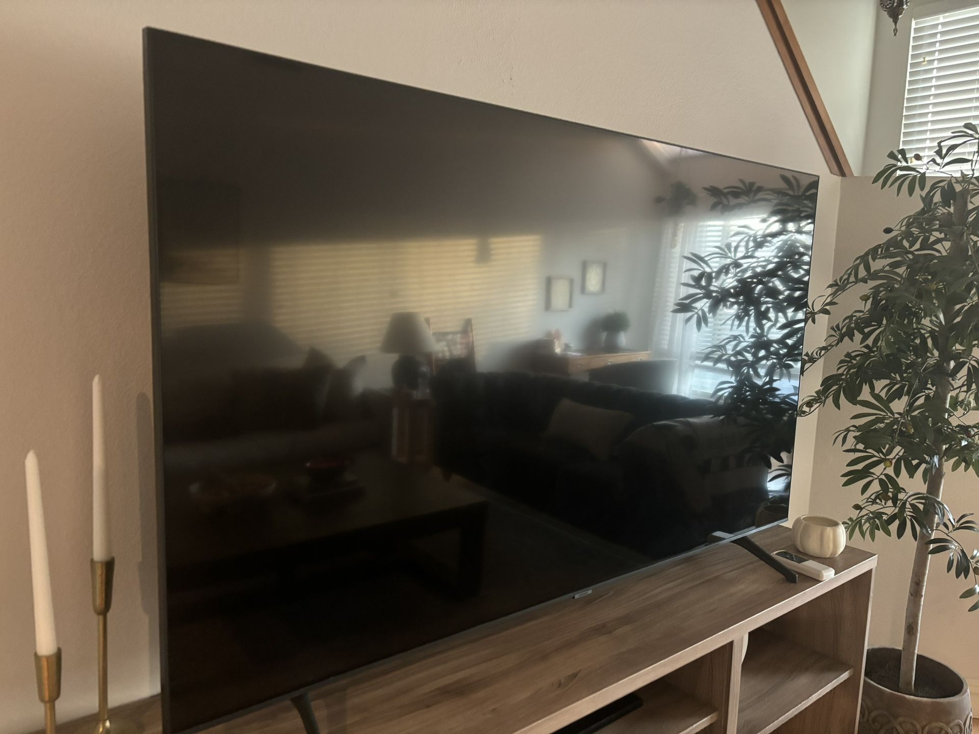 65” Samsung TV