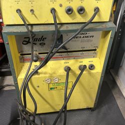 Linde Arc Stabilizer And 230amp Welder 