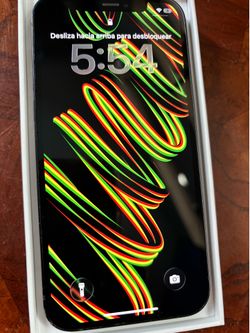 iPhone 12 metro jalando perfectamente