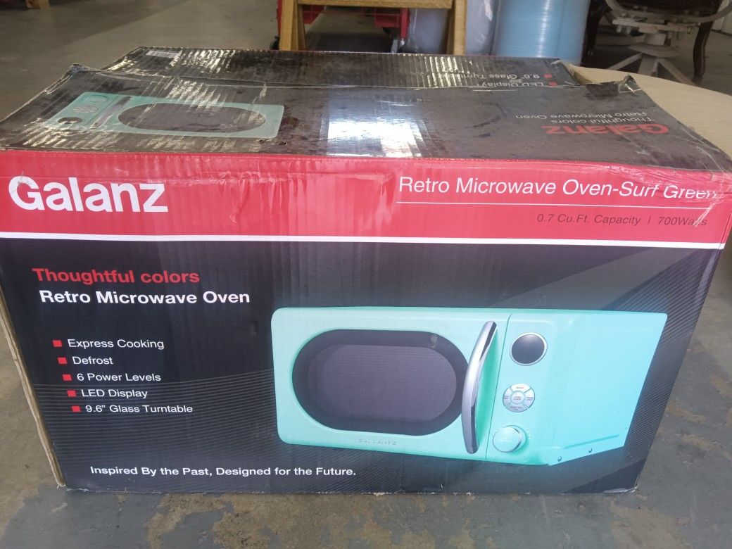 Galanz Retro Microwave Oven - Surf Green