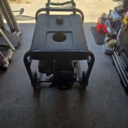 COLEMAN POWERMATE 5500RUNNING WATTS , 120V/ 240V AC / CA  FOR ONLY $150.