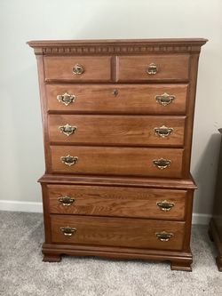 VTG Chest of Drawers, Tall Dresser, Bureau Solid Wood Kincaid Hunter’s Run Collection READ DESCRIPTION!