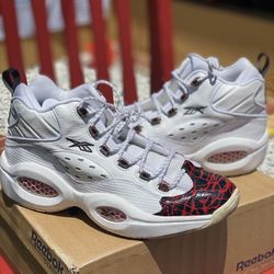 Reebok Question Prototype Sample 10.5