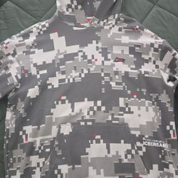 Ice cream pixel hoodie worn less then 5x size L
