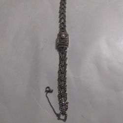 Silver Black Onyx And One Pearl In The Center Bracelet Lent Seven Use