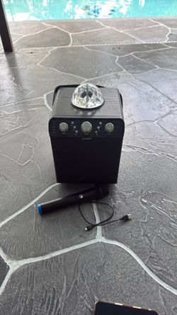 HIKEP portable Bluetooth karaoke speaker