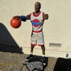 MICHAEL JORDAN  Space Jam Movie - Time Squad MVP Action Figure WB Playmates