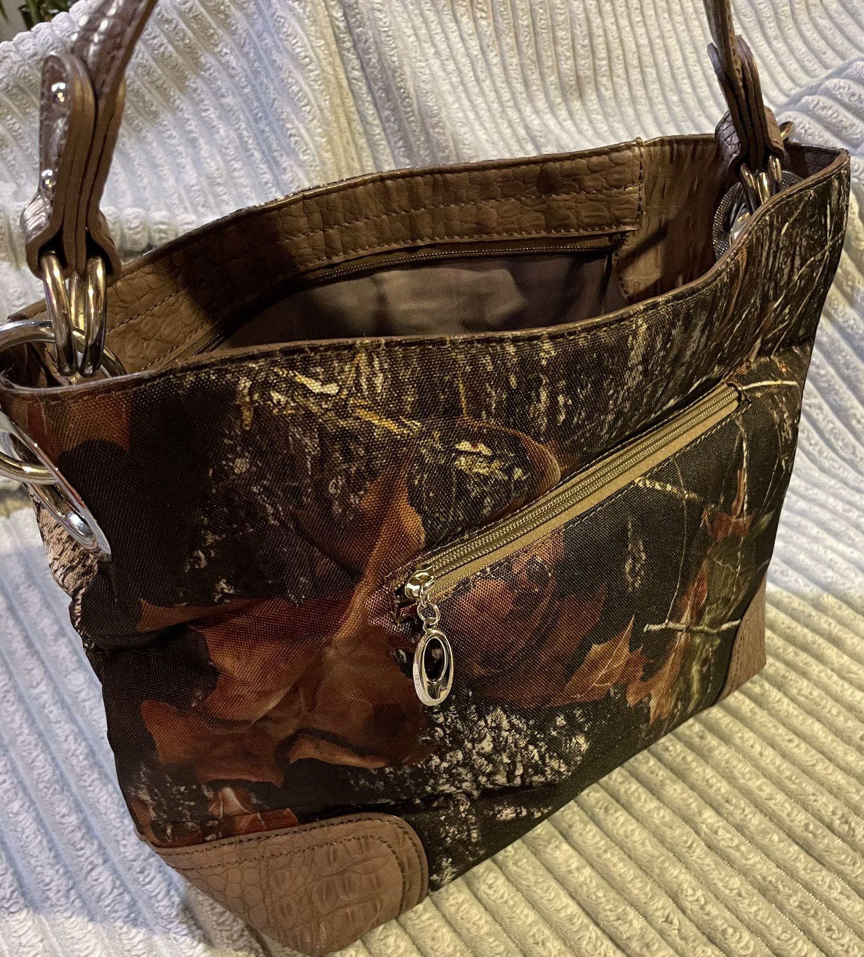 Mossy Oak Purse!