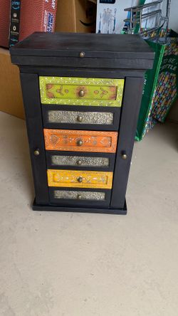 New! Large Beautiful Jewelry Box