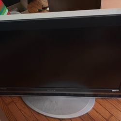 Sony - 40 inch Flat Screen - Free