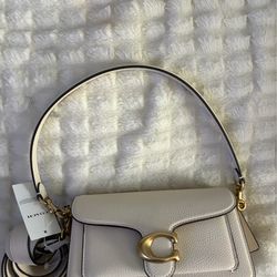 White coach tabby 20