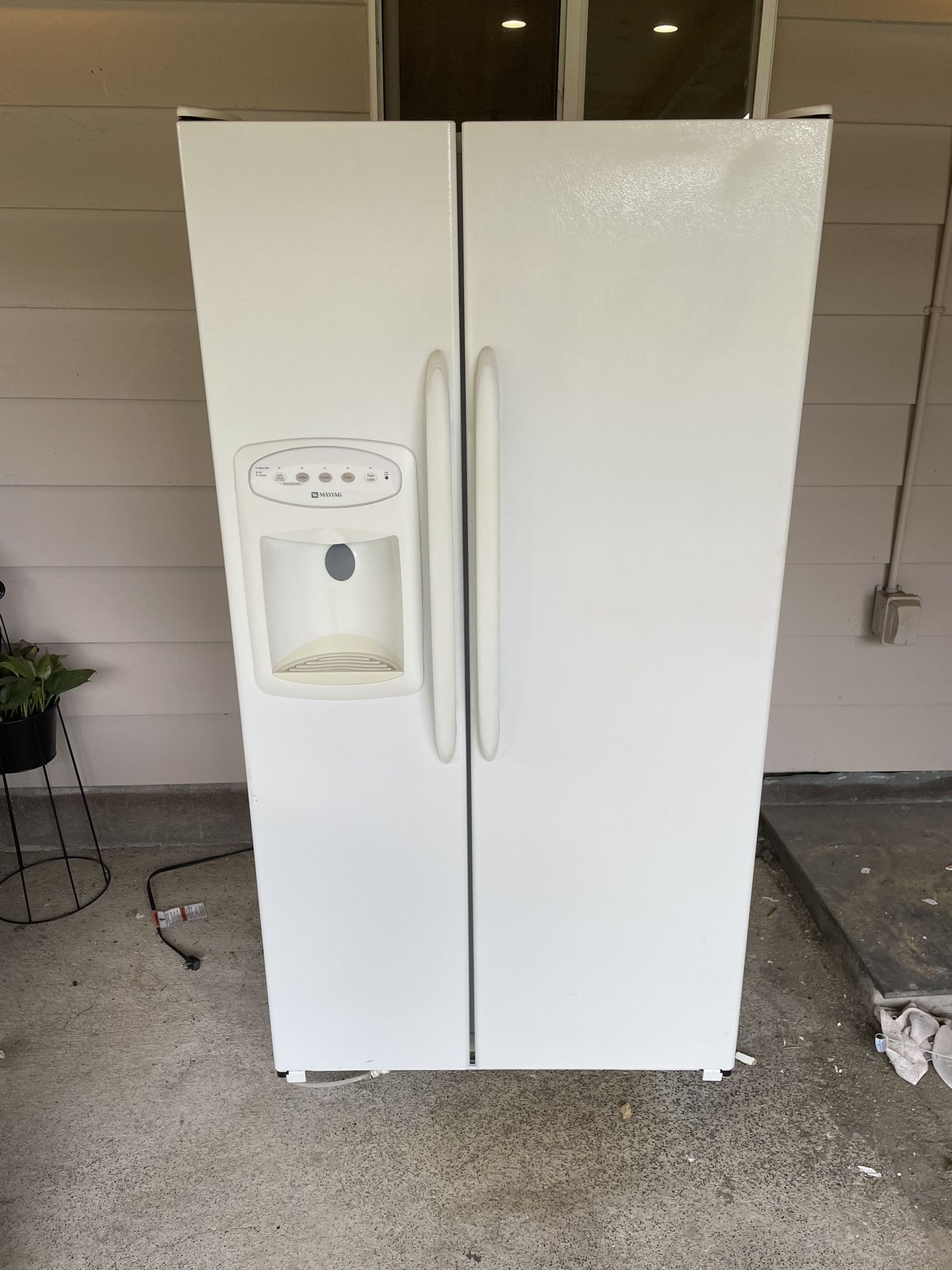 Whirlpool Refrigerator 