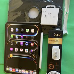 Apple IPad Pro 11” (M4 chip /OLED display/ 2024) 256GB Wifi +5G Unlocked with pen & Accessories