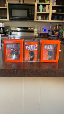 WHEATIES SMALL BOX ARNOLD PALMER,TIGER WOODS COLLECTIBLES
